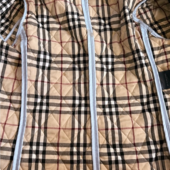 Burberry Quilted Lightweight Jacket - Powder Blue - ⭐️ Host Pick ⭐️ - Picture 3 of 11
